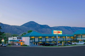 Scott's Inn & Suites